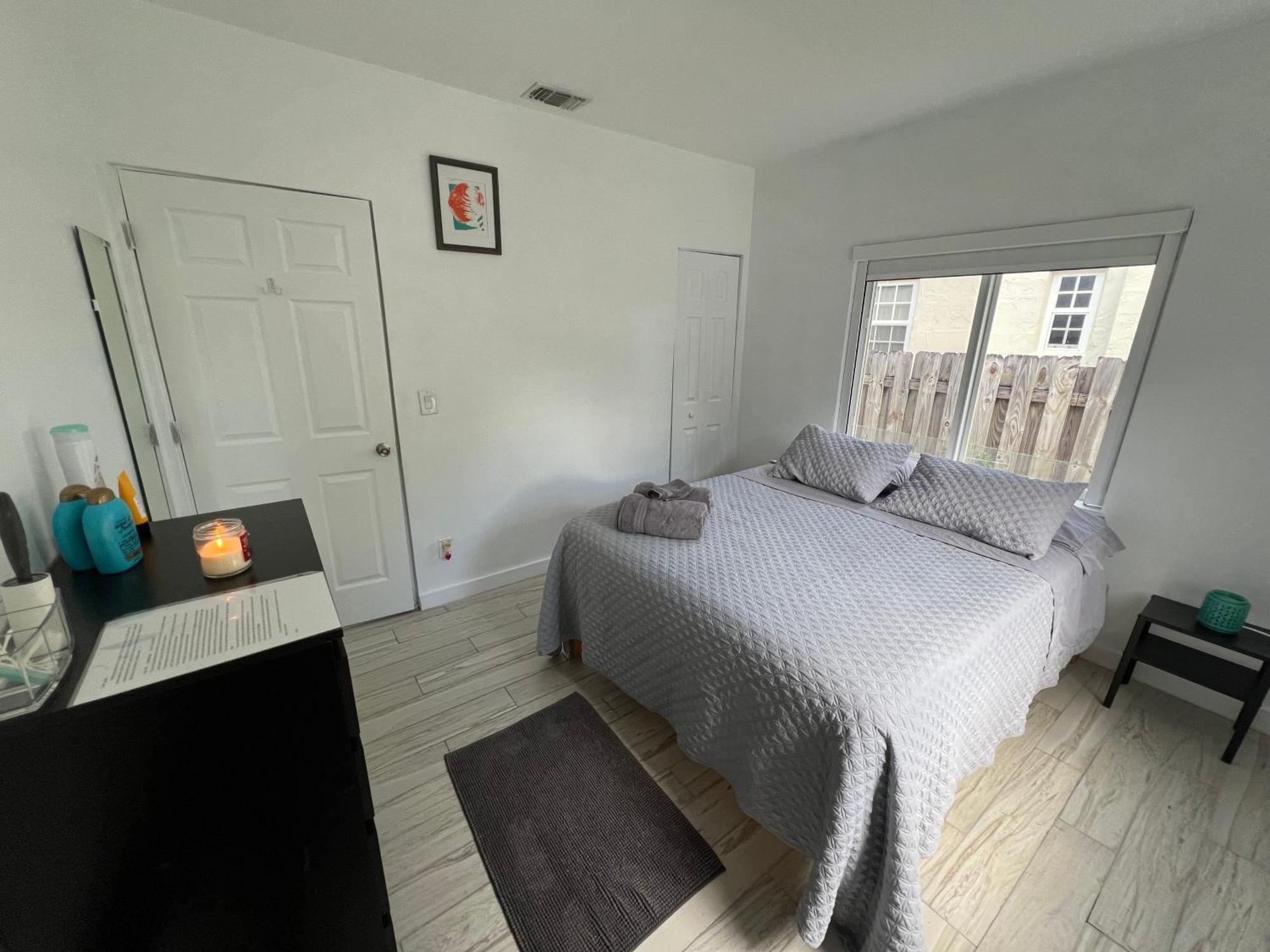 Cozy Room In A Quiet Home Miami Bagian luar foto